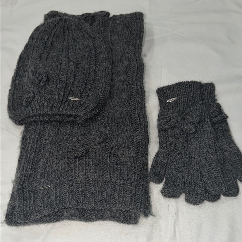 Point Zero Charcoal Knit Hat, Scarf, and Gloves Set